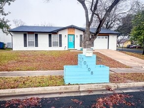 Building Photo - 10108 Floyd Dr
