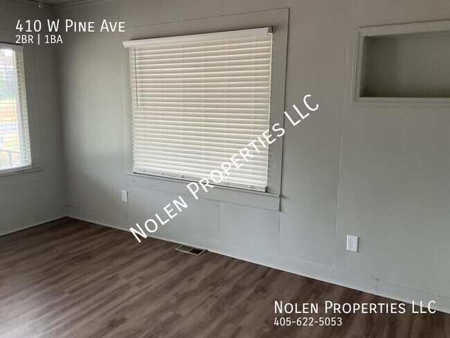 Building Photo - 410 W Pine Ave