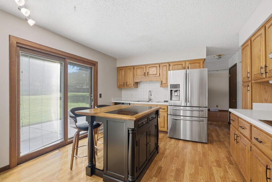 Building Photo - 4813 Surrey Ct