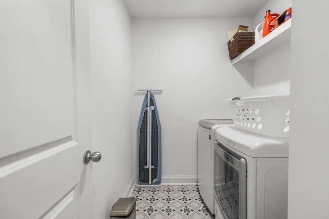 Building Photo - 276 Bluebell Dr