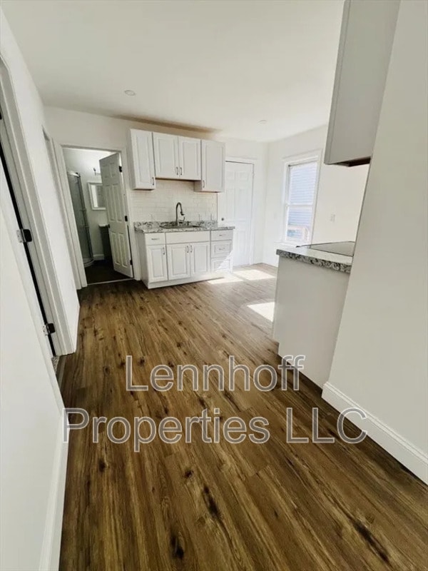 Building Photo - 5 Little River St