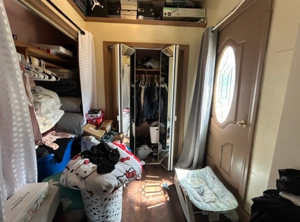 Bedroom closets - 42 Haverford St