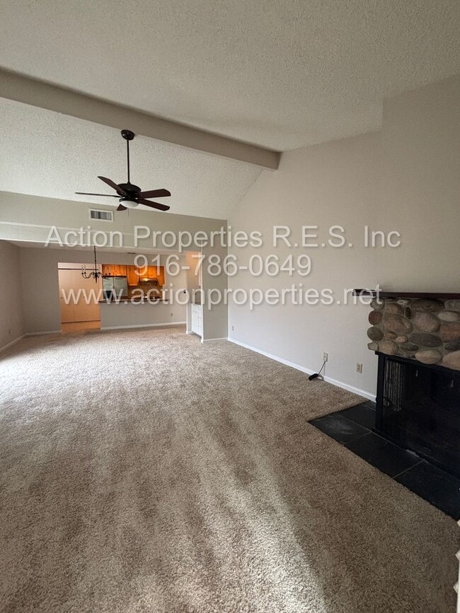 Building Photo - Views of Open Nature Area: Rocklin 3 Bedro...