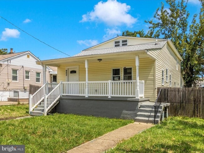 Building Photo - 903 Minna Ave