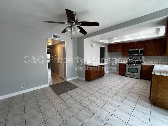 Building Photo - 10161 Cabo Dr