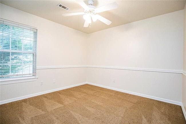 Building Photo - 398 Ketch Ct