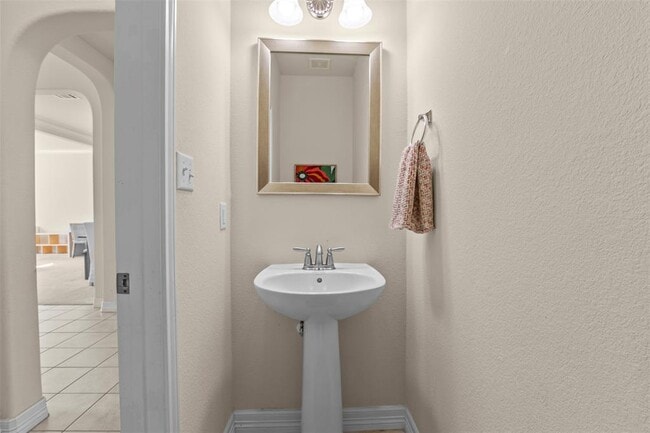 Building Photo - 8230 Evelina Trail