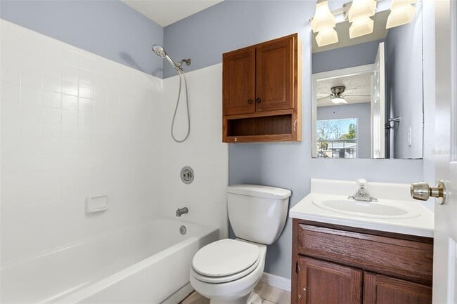 Building Photo - 1972 Bonneville Dr