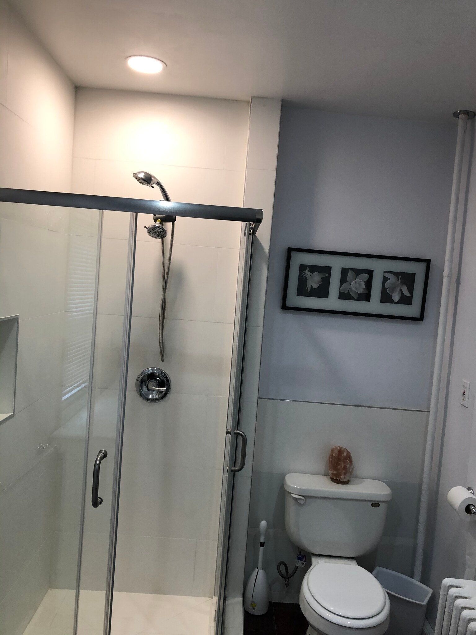 bathroom - 457 Front St