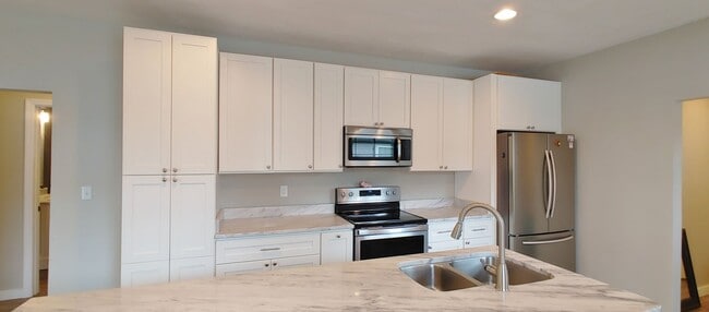 Building Photo - Bungalow in Downtown Chattanooga