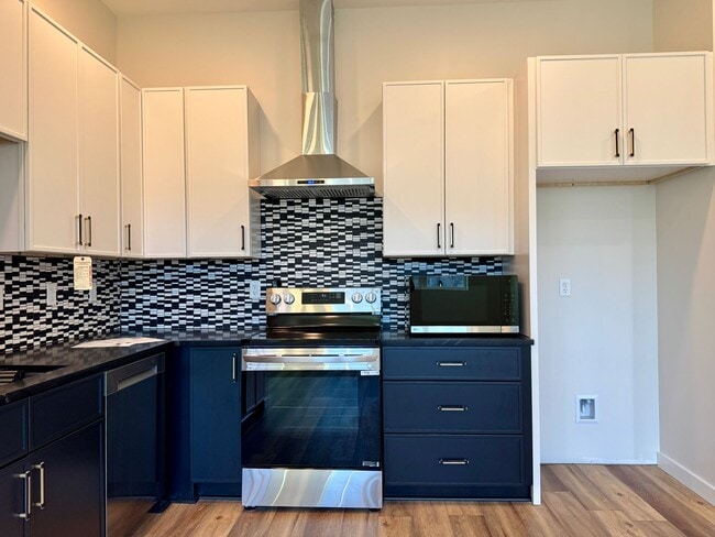 Building Photo - 1861 Zeta Way