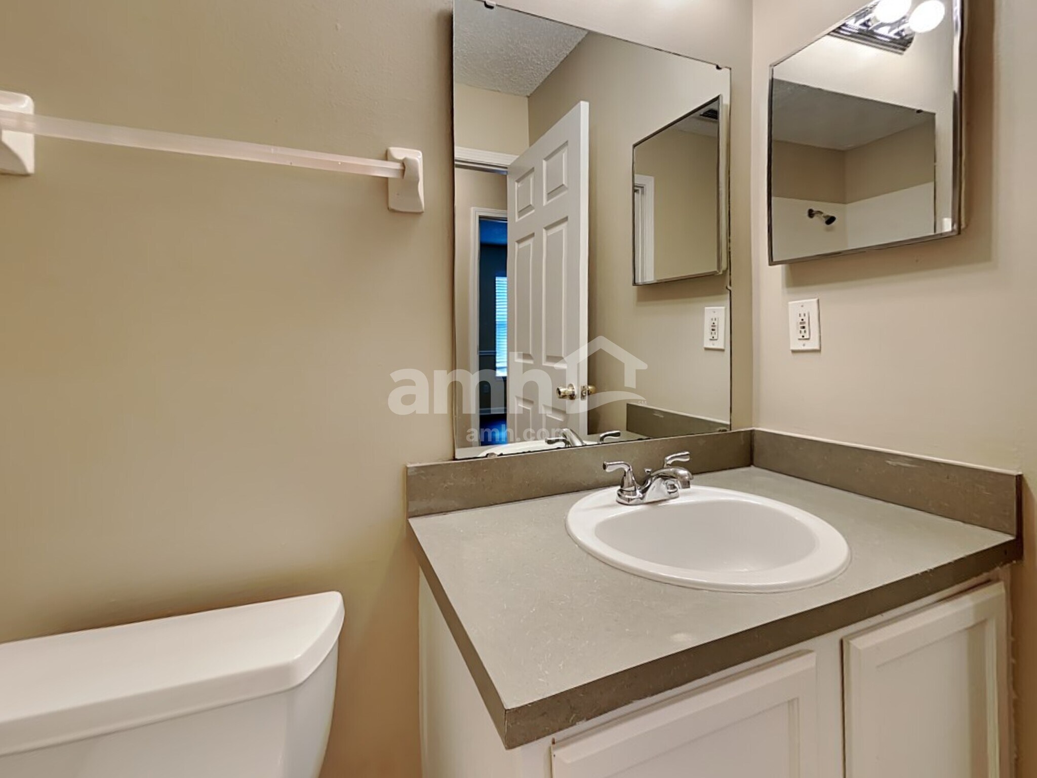 Building Photo - 334 Turtle Dove Dr