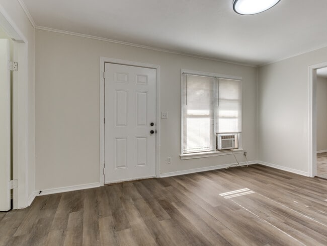 Building Photo - 3617 S Goff Ave