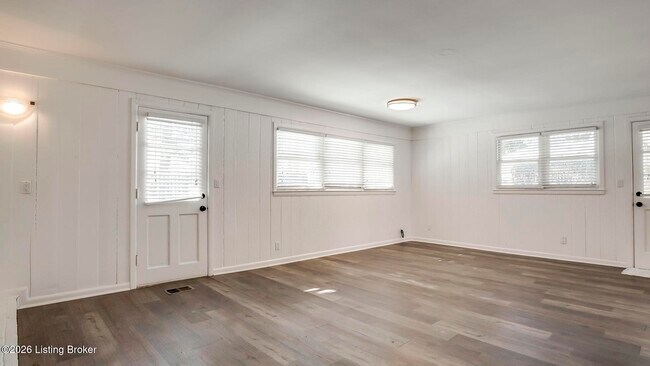Building Photo - 2706 Lime Kiln Ln