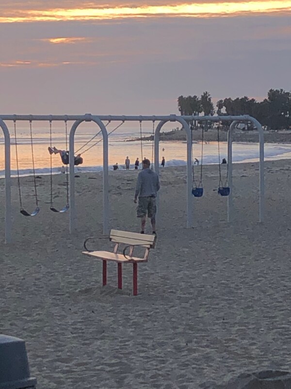 Building Photo - 4874 Thille St