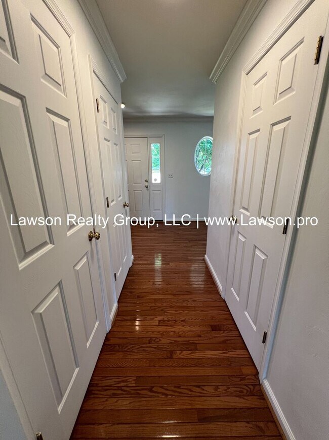 Building Photo - Beautiful Four Bedroom Home in "The Groves...