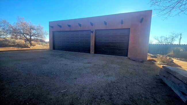 Building Photo - Corrales 4 Bedroom For Rent