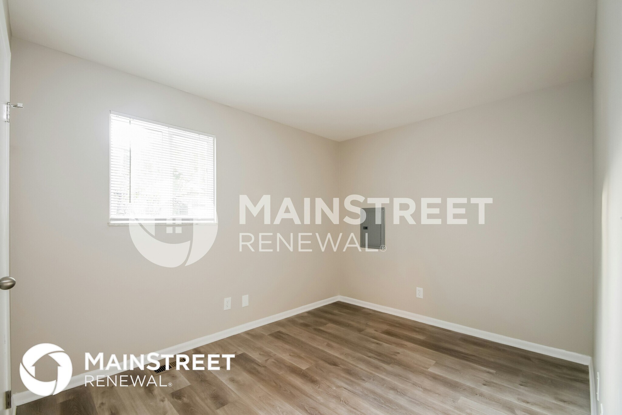 Building Photo - 6226 E 12th St