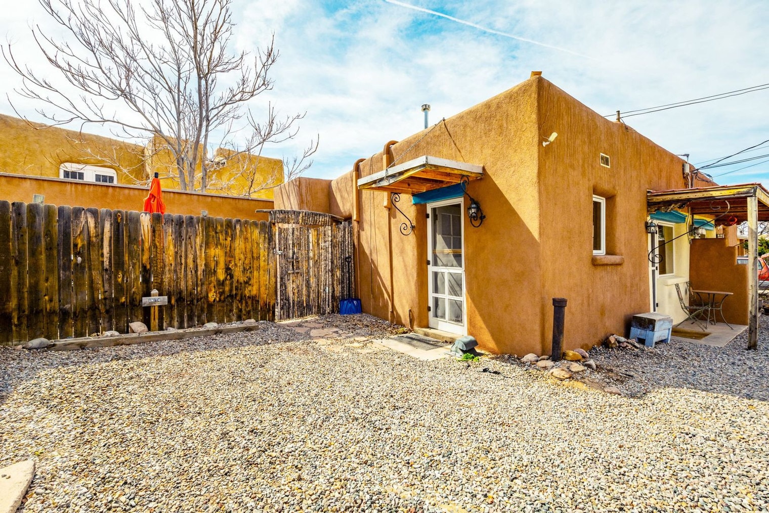 Building Photo - 616 1/2-721 Galisteo St