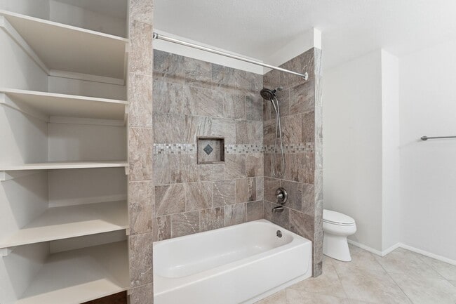 Building Photo - Beautiful 3 Bed/ 2.5 Bath Scottsdale Home I Near Kierland - Prime Location