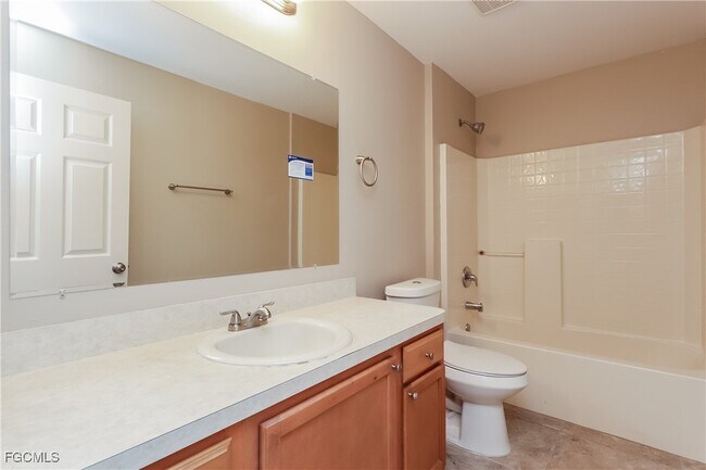 Building Photo - 2503 NW Juanita Pl
