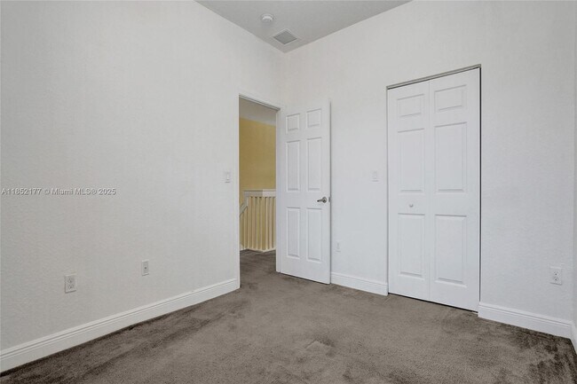 Building Photo - 1401 SW 147th Ter