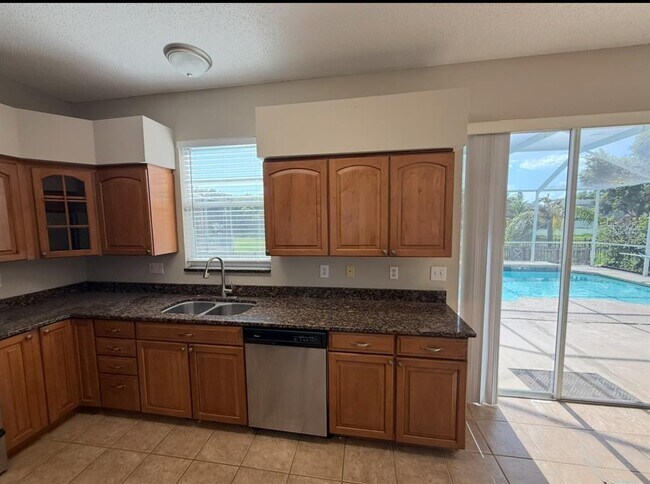 Building Photo - 12919 Brant Tree Dr