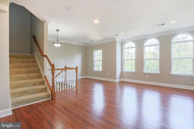 Building Photo - 13538 Waterford Hills Blvd