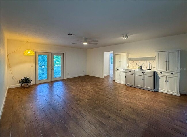 Building Photo - 6242 NW 105th Ave