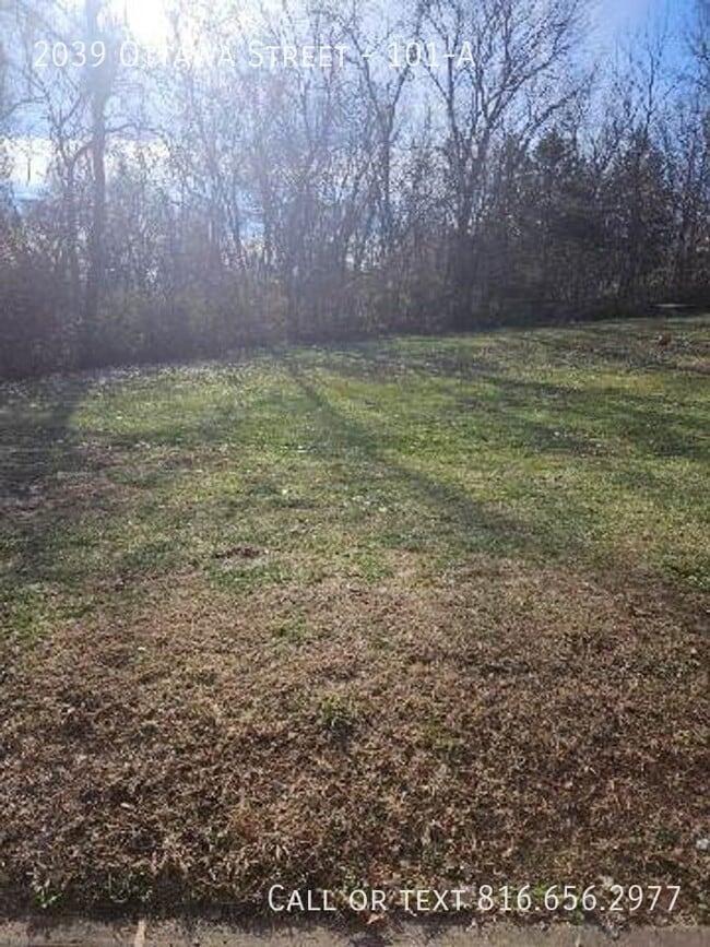 Building Photo - 2039 Ottawa St