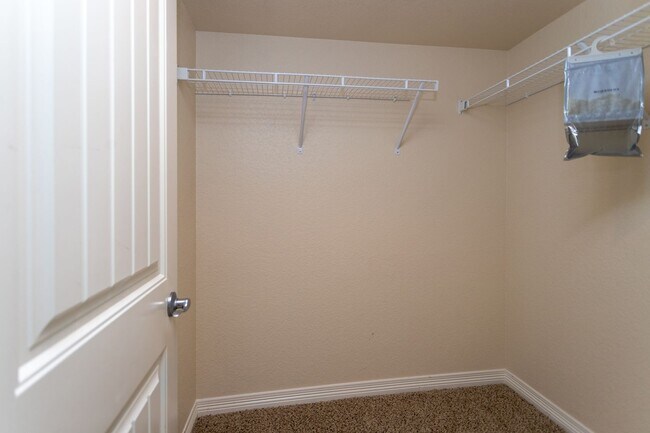 Building Photo - Spacious 5-Bedroom Home with Finished Base...