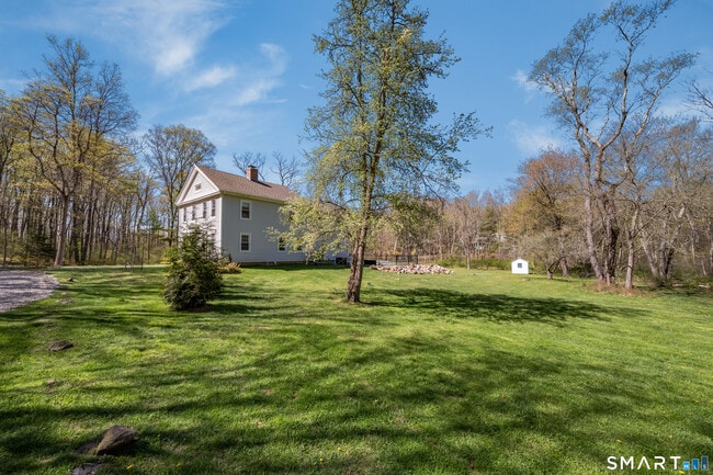 Building Photo - 50 Ledge Hill Rd