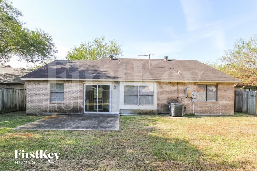 Building Photo - 22730 Millgate Dr