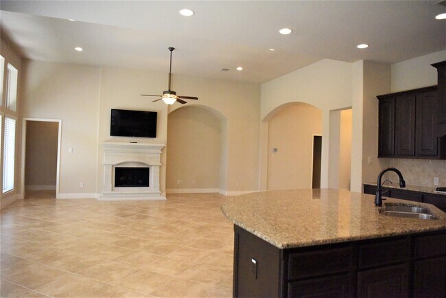 Building Photo - 5922 Solara Ledge Ln
