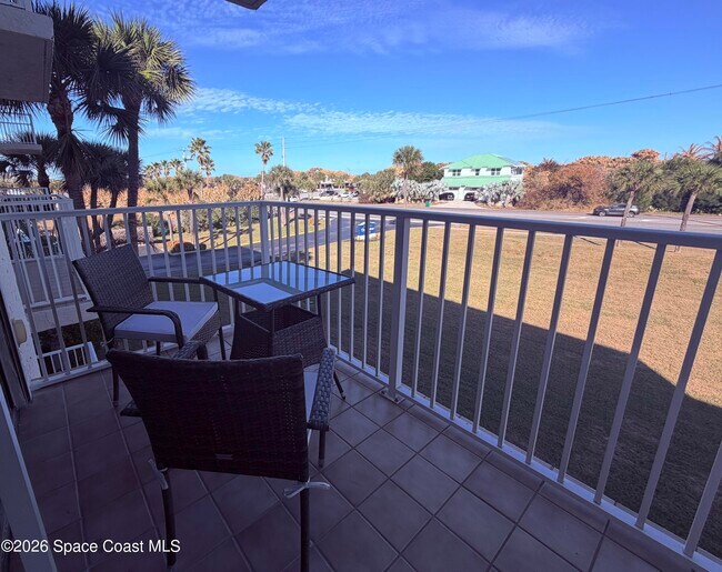 Building Photo - 2160 N Hwy A1A