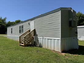 Building Photo - 2303 Highway 20