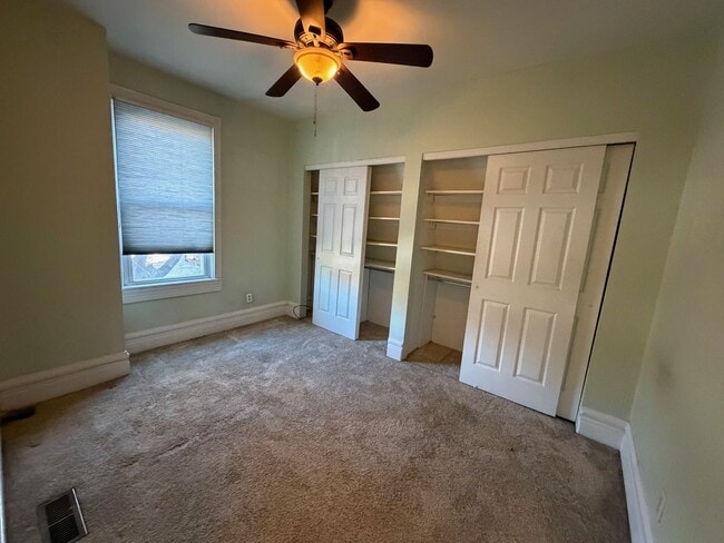 Building Photo - Garden District Gem Just Steps from It All