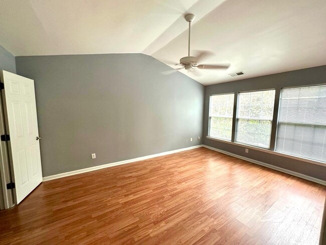 Building Photo - 2029 Chinabrook Ct