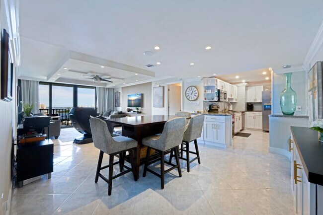 Primary Photo - 5600 N Flagler Dr