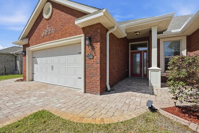 Building Photo - 2348 Cummings Dr