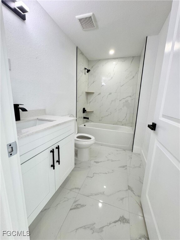 Building Photo - 670 Chemstrand St E