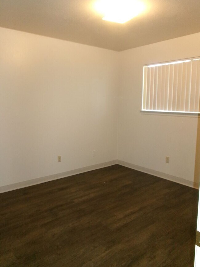Building Photo - 8606 Kelley Dr