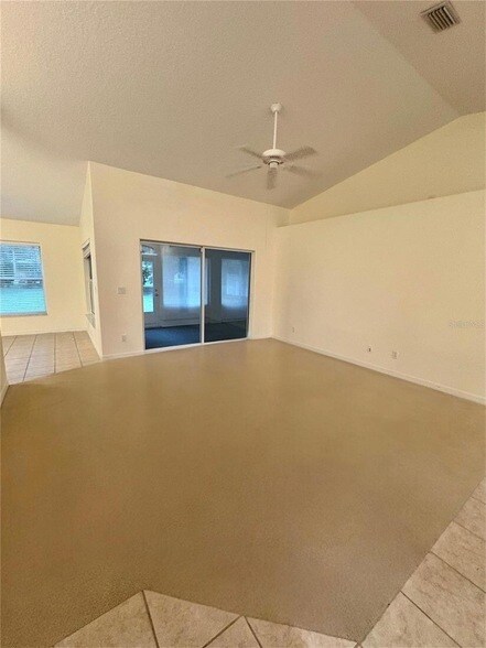 Building Photo - 41 Felwood Ln