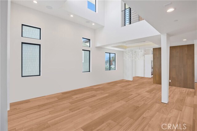 Building Photo - 332 Avenue E