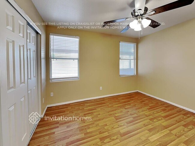 Building Photo - 1868 W Renaissance Ave