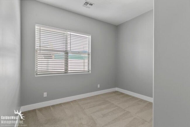 Building Photo - Fairmount Ave