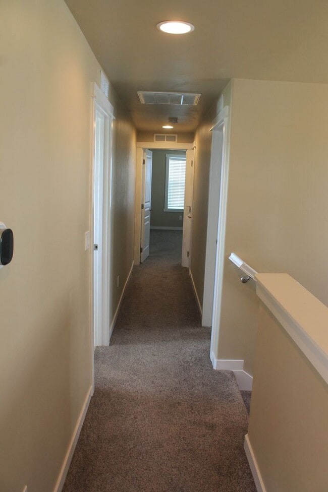 Building Photo - Southeast Boise Rental - Close to Micron