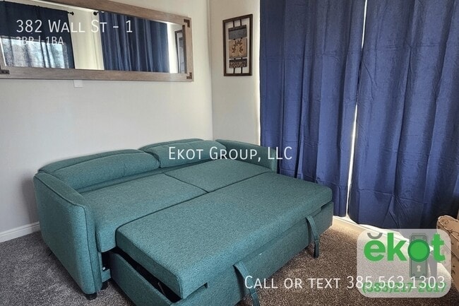 Building Photo - 382 Wall St