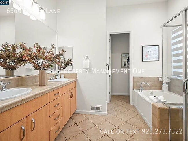 Building Photo - 6566 Sierra Ln