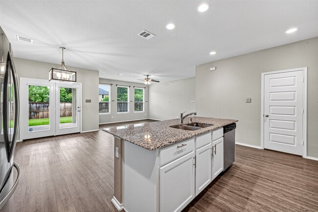 Building Photo - 2511 Sandbar Shark Ct
